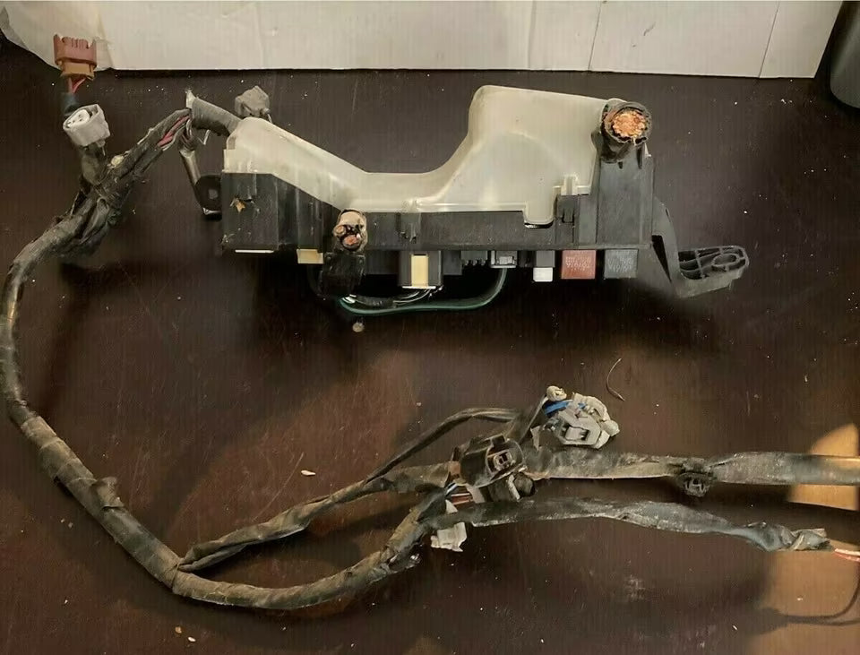 Toyota Corolla Verso E12 Sicherungskasten