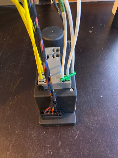 Mercedes W210 Original Zentralverriegelungspumpe A 2108002548