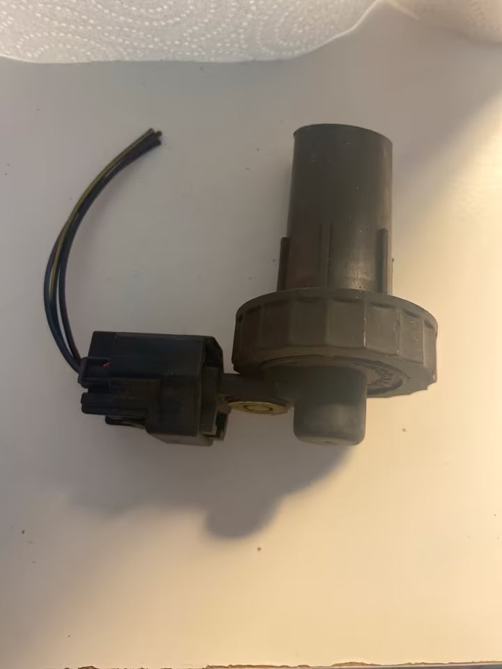 Ford Focus 2001 Schwimmer 98AG2L414A Bremsflüssigkeitsbehälter