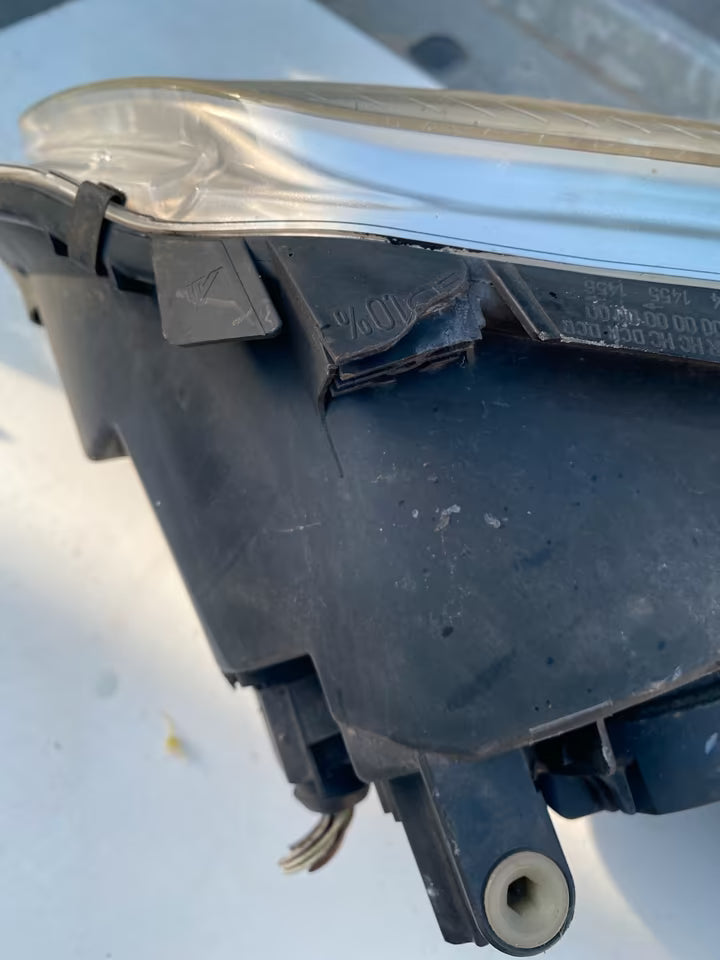 VW Touran 1T Frontscheinwerfer Rechts xénon 0301205272