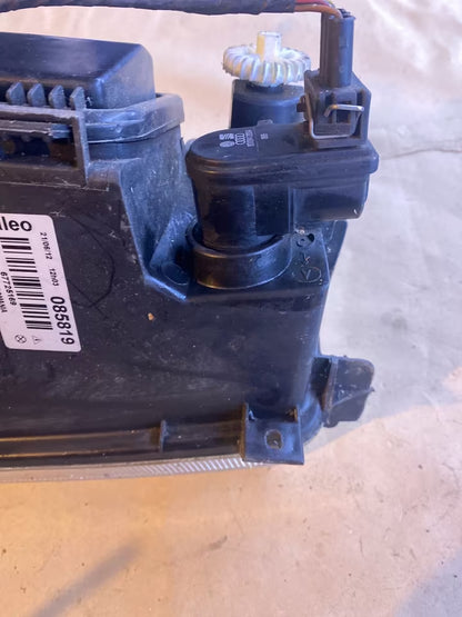 VW Caddy Scheinwerfer Rechts