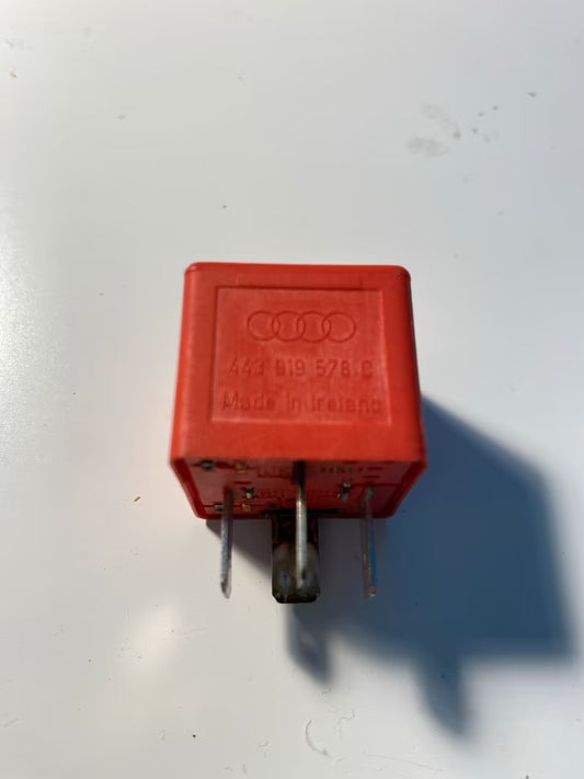 Relai 267 | 899519000 | 443919578C