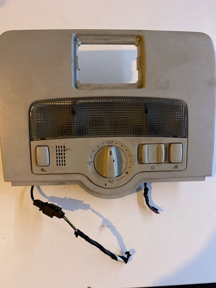 VW TOURAN (1T1 1T2) Innenlicht Leselampe 1T0877389A