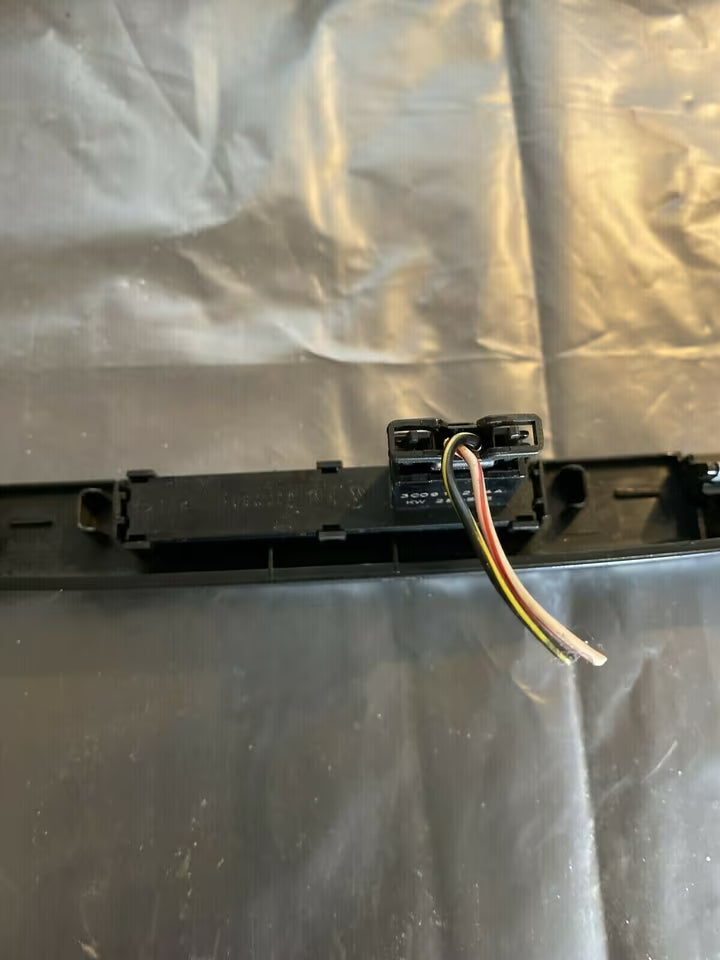 VW Passat 3c b6 Verkleidung Radio Zierleiste 318410100