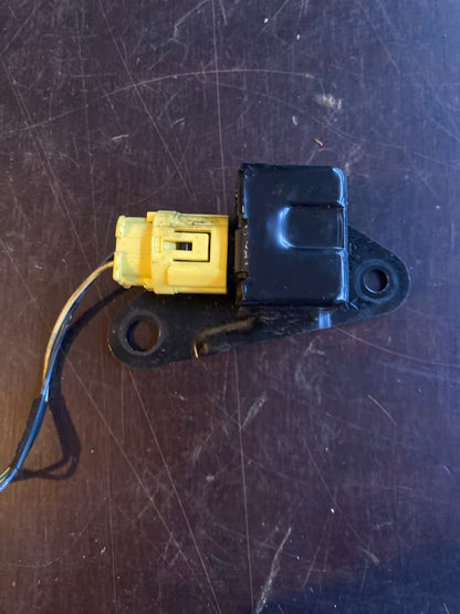 Toyota Yaris MK1 Türaufprallsensor Rechts 89865-52010