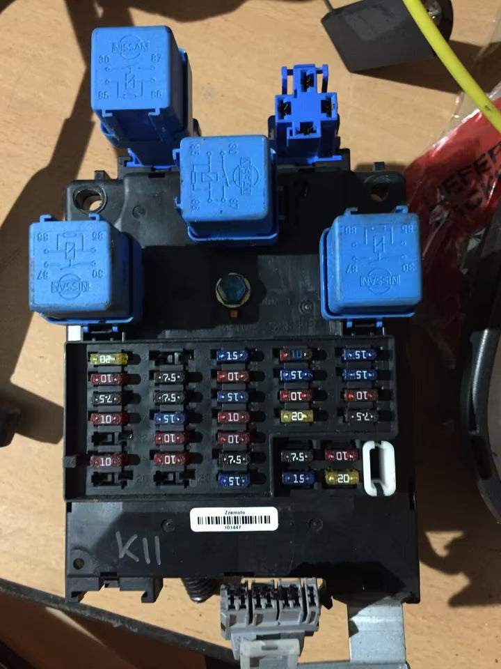 Nissan Micra K11 Relaikasten