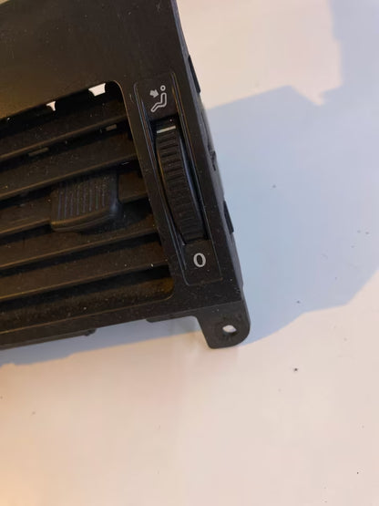 VW Touran 1T1 03-06 Luftdüse Luftausströmer mitte schwarz