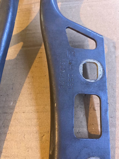 Opel Zafira B Motorhaubenscharnier Set 13224576 13224577