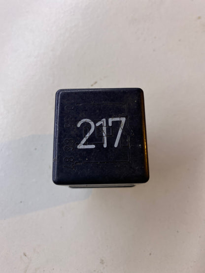 Relai Nr. 217 / 443951253S