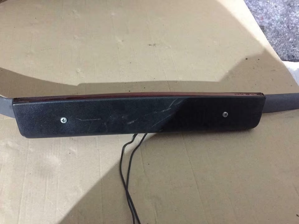 Nissan Micra K11 drittes Bremslicht