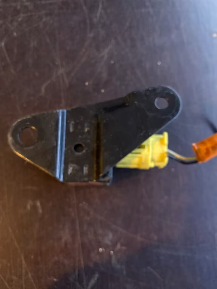 Toyota Yaris Türaufprallsensor Links 89835-52010