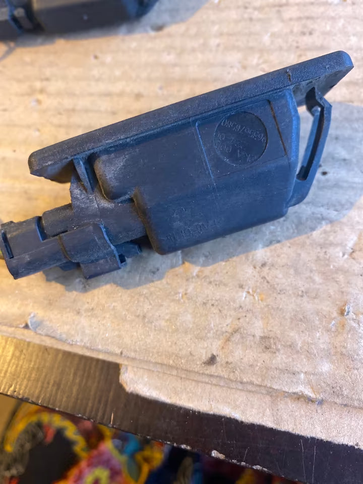 Kennzeichenleuchte 9635678580 Original Hella Set