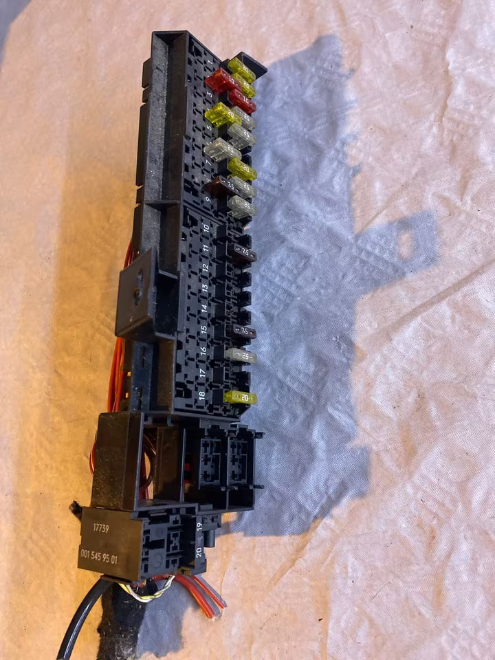 Mercedes W210 2105460543 Schmelzsicherung