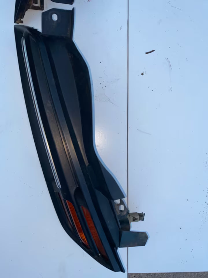 Nissan Micra K12 Frontgrill links und rechts