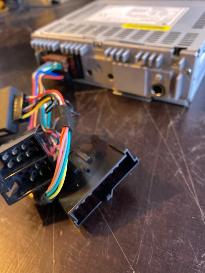 LG Autoradio mit CD Player