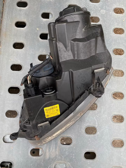 VW Golf 5 Frontscheinwerfer rechts