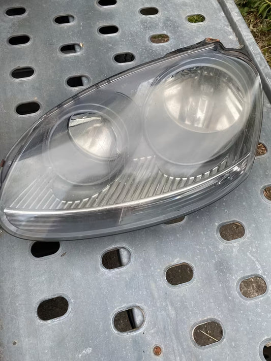 VW Golf 5 Frontscheinwerfer links