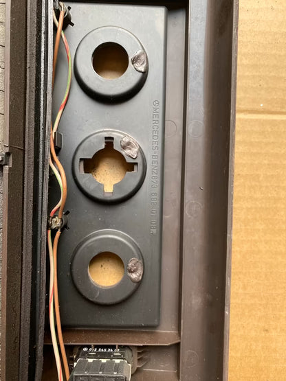 Mercedes 507 D Mittelkonsole 6736880008