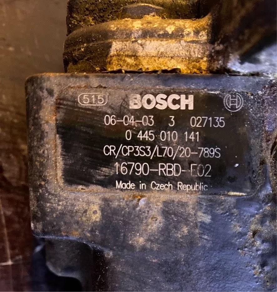 Honda FR-V Bosch Einspritzpumpe 0445010141