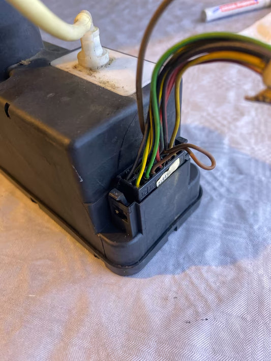 VW Golf 3 Pumpe Zentralverriegelungspumpe 1H0962257G
