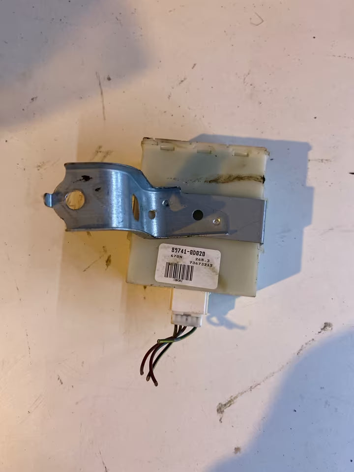 Toyota Yaris P1 897410D020 73673212