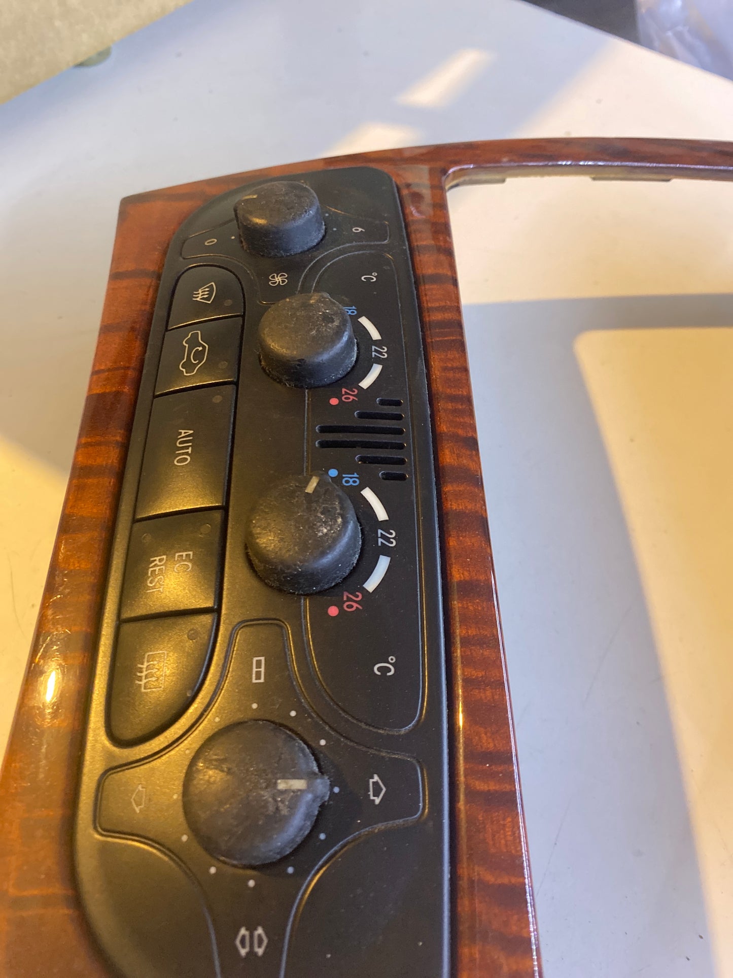 Mercedes W203 Mittelkonsole