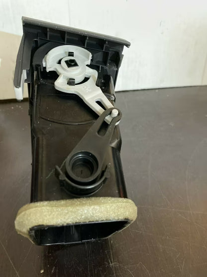 Toyota Corolla Verso E12 Lüftungsdüse rechts 5567013040BO