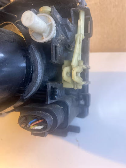 VW Polo 6N Frontscheinwerfer Rechts 6N1941016AD