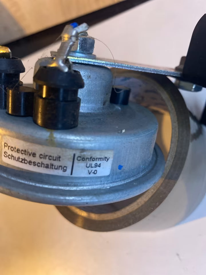 Hupe 321805001 H850-48V-335Hz