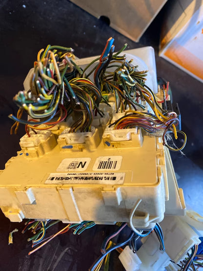 Sicherungskasten Zentralelektrikbox Toyota Yaris P1 82730-0D020-A