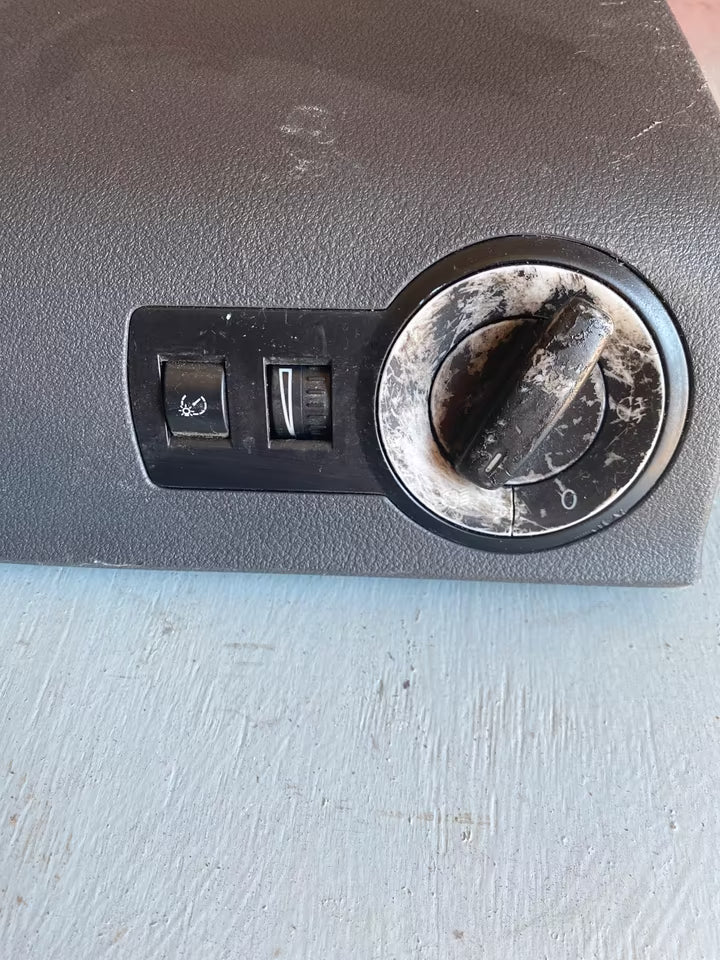 VW Touran 1 1T1858365 Verkleidung Fußraumverkleidung