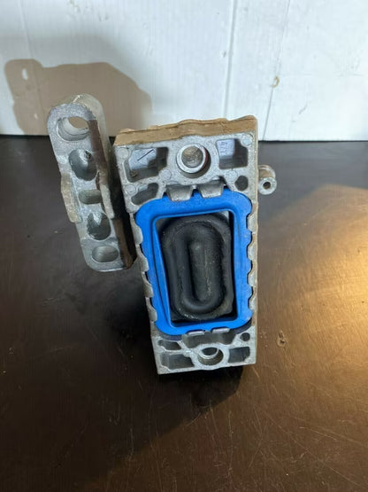 VW Passat 3C motorhalter rechts 1KO199262