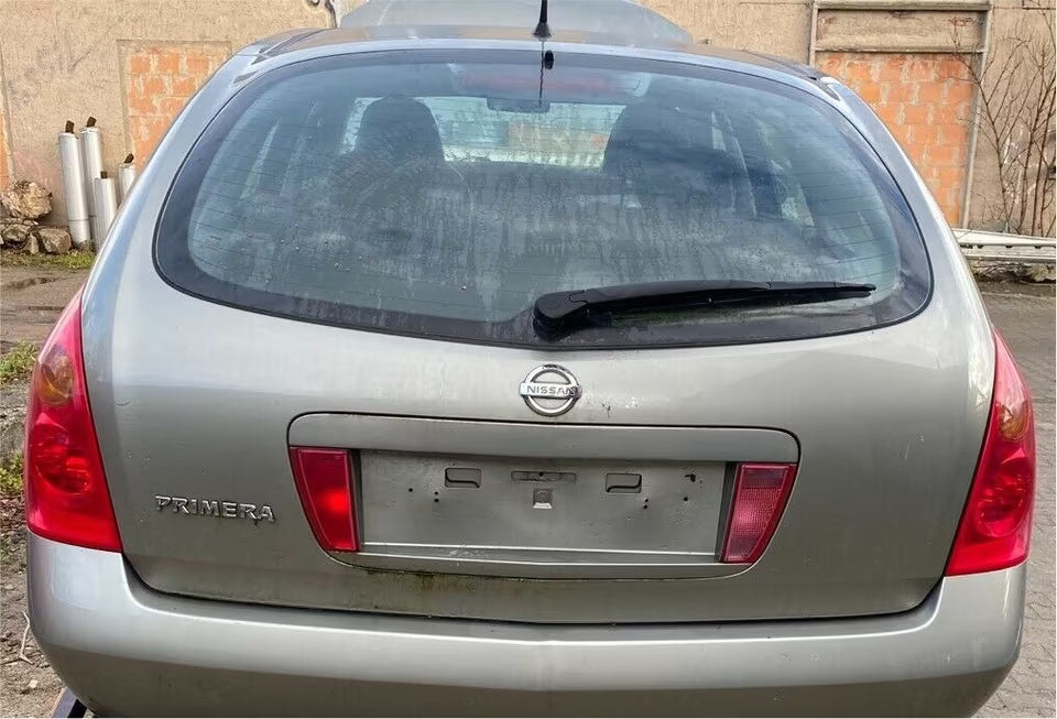 Nissan Primera P12 Heckklappe