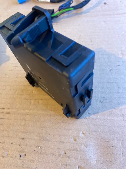 Mercedes W246 Steuergerät Tür Rechts vorne A1669005304