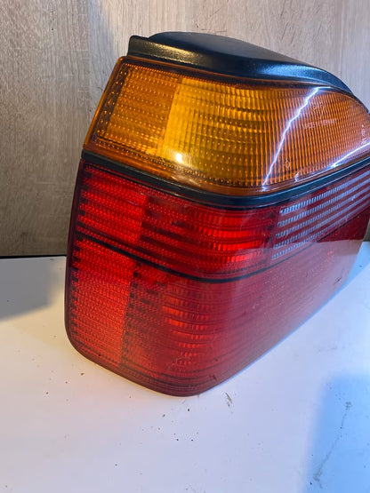 VW Golf 3 MK3 Rücklicht Links 1H6945111D