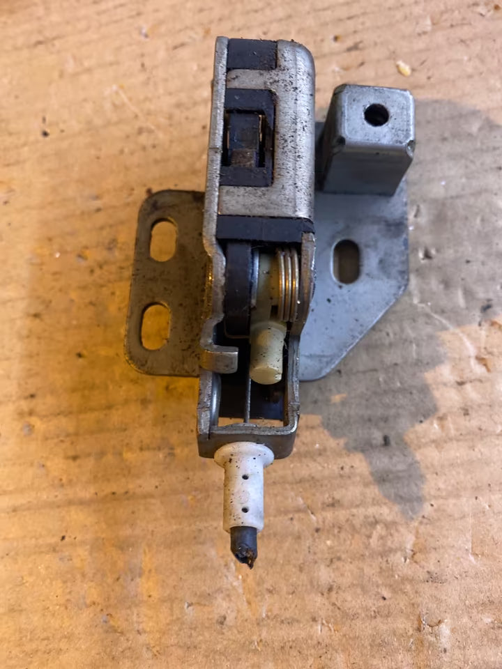 Mercedes W906 A9067400035 Türschloss hinten oben