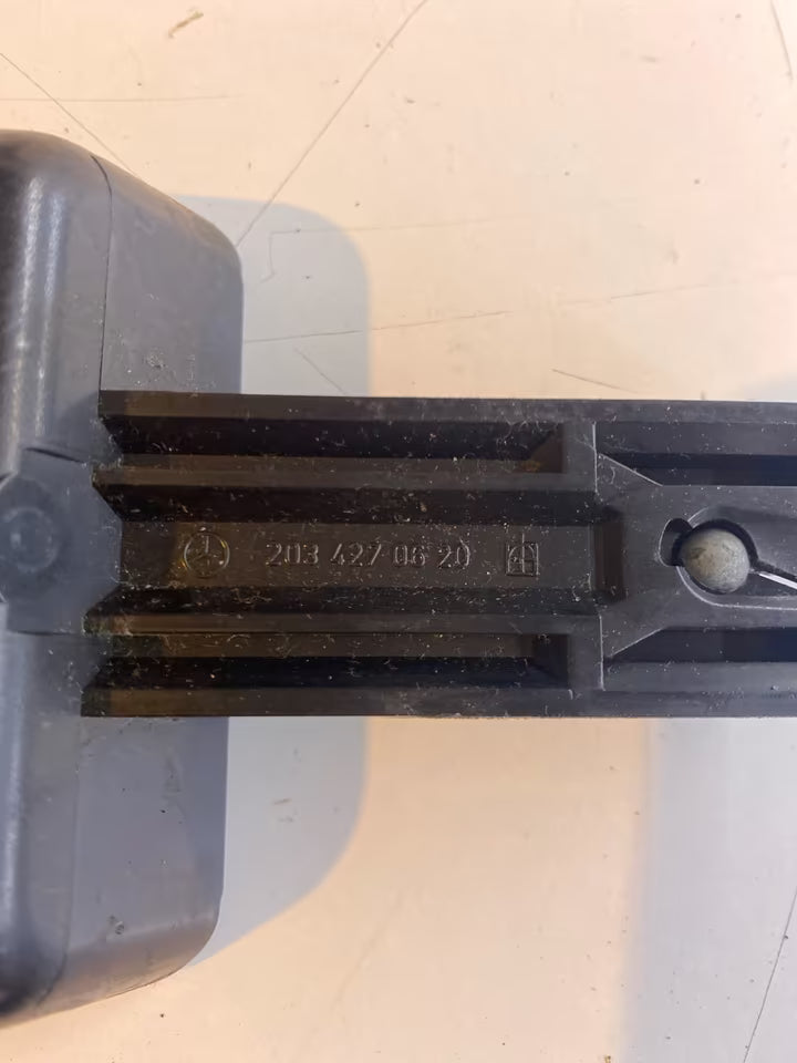 Mercedes W203 Handbremsenhebel 2034270620