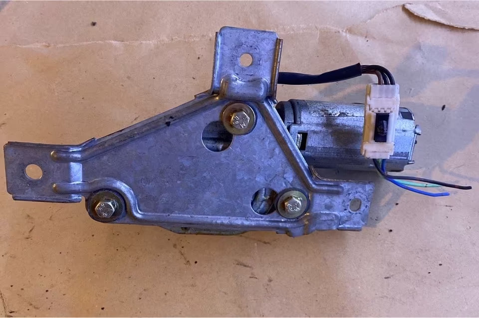 Nissan Micra K11 Heckwischmotor 287105F000