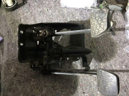 Mercedes 407 Pedalblock