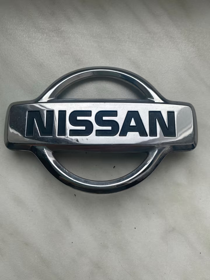 Nissan Primera P11 Emblen 628909F500