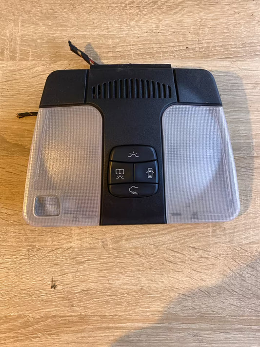 Mercedes W202 Innenraumleuchte 148564