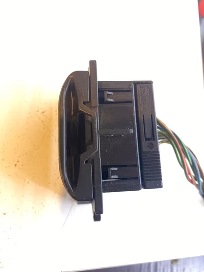 Mercedes W203 2025402373 Diagnose Port