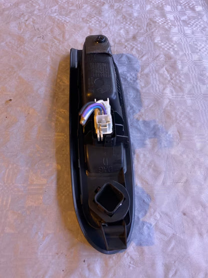 Renault Clio 2 Fensterheberschalter 820084005 rechts