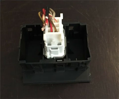 Nissan Primera P12 Schalter Zentralverriegelung 68485BA10