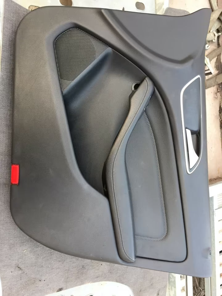 Mercedes W246 B200 Türpappen/ Türverkleidung s