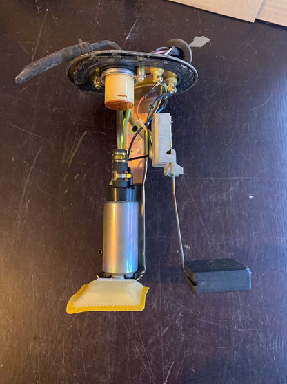 Toyota Starlet P8 Kraftstoffpumpe