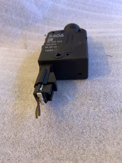Opel Stellmotor Verriegelung Heckklappe GM 90460062