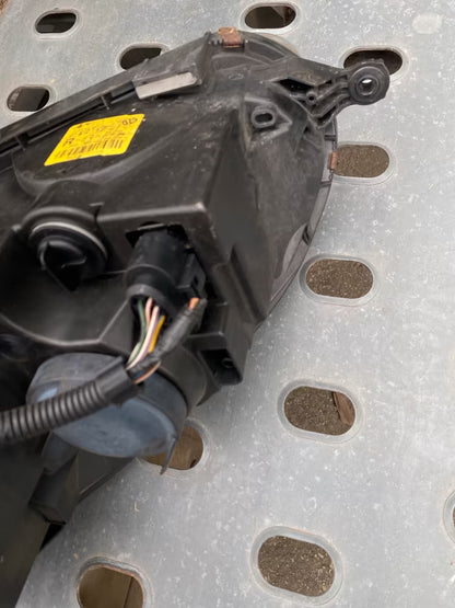 VW Golf 5 Frontscheinwerfer rechts