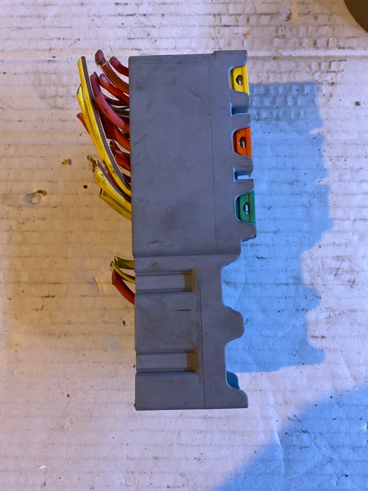 Renault Megane 2 Sicherheitskasten