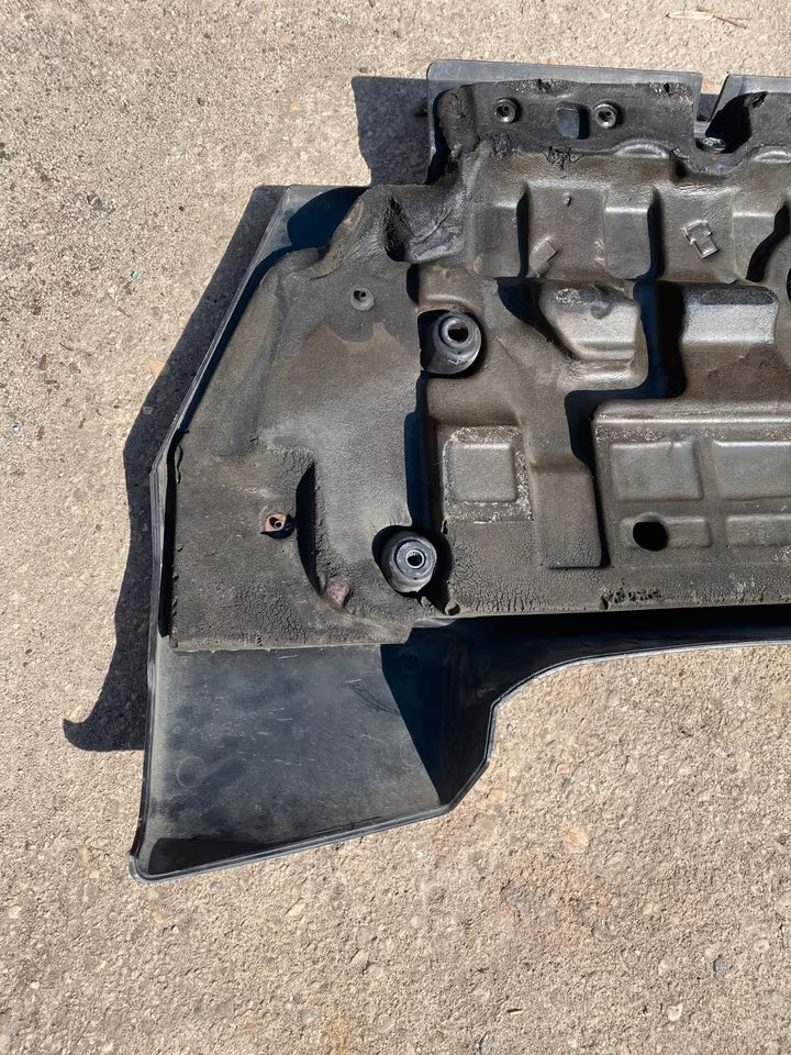 Toyota Corolla D4D Motordeckel Motorabdeckung